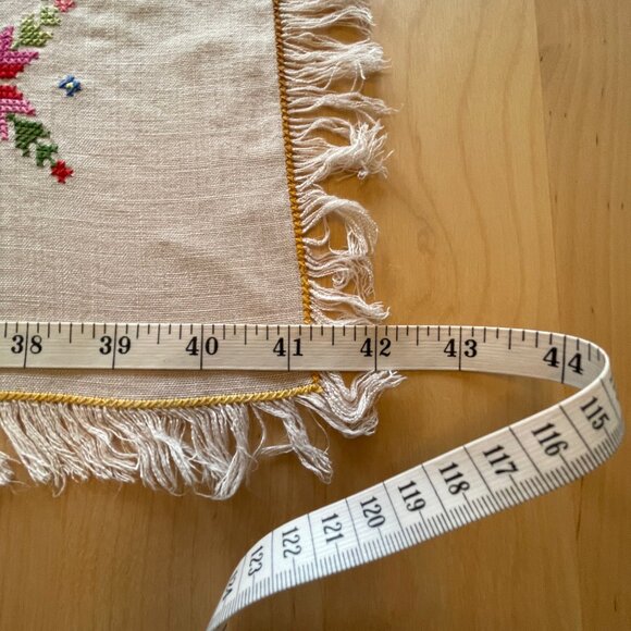 Point de Croix Table Linen Set - Picture 6 of 13